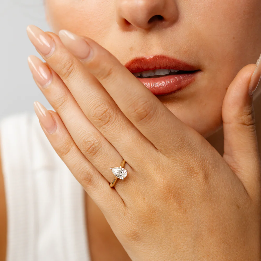 Luminesce Lab Grown 1 Carat Pear Diamond Solitaire Ring in 9ct Yellow Gold - Image 3