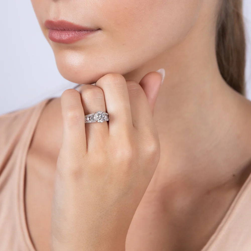 Luminesce Lab Grown 10ct White Gold 1.50 Carat Diamond Ring - Image 4
