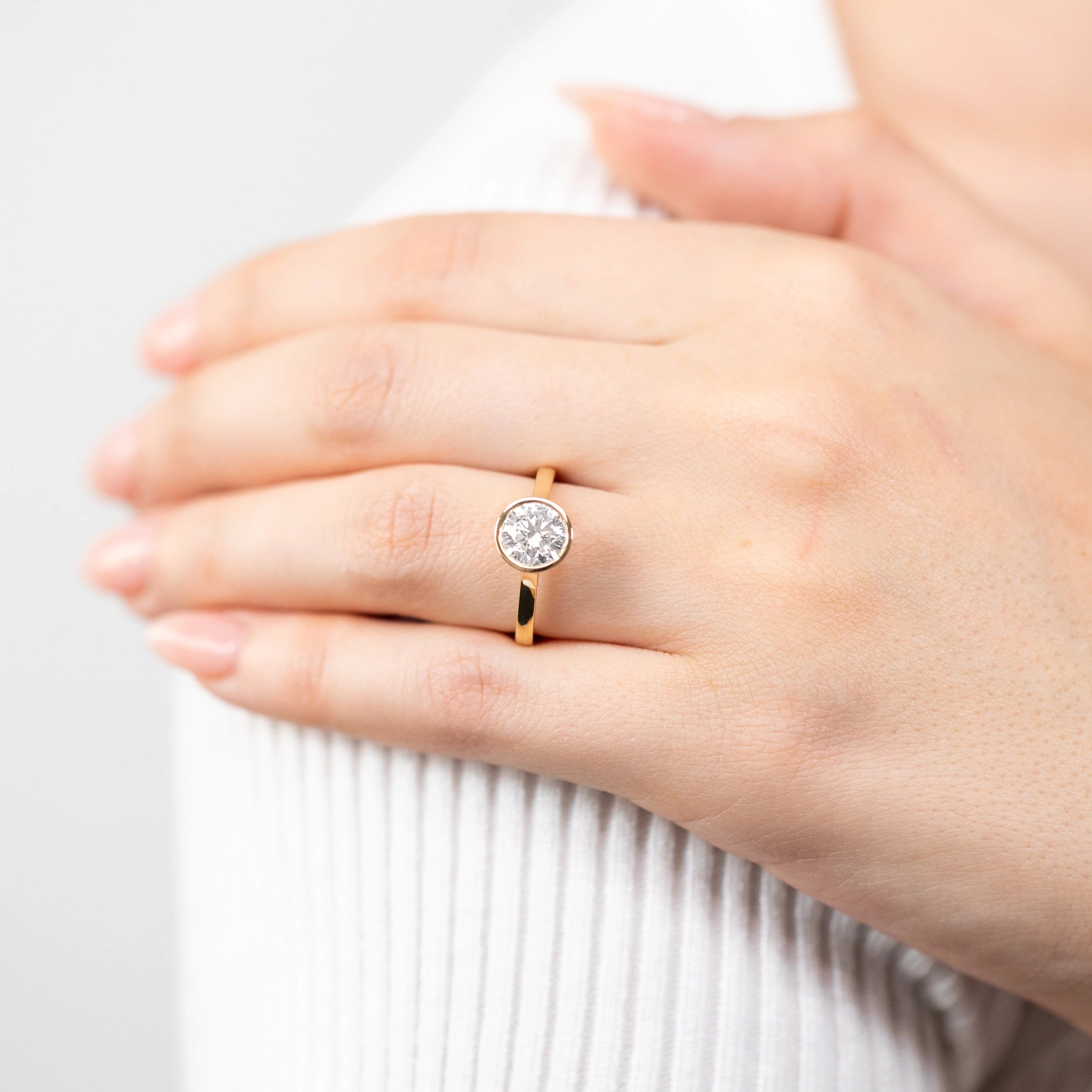 Luminesce Lab Grown 14ct Yellow Gold 1.5 Carat Brilliant Cut Diamond Ring in - Image 3