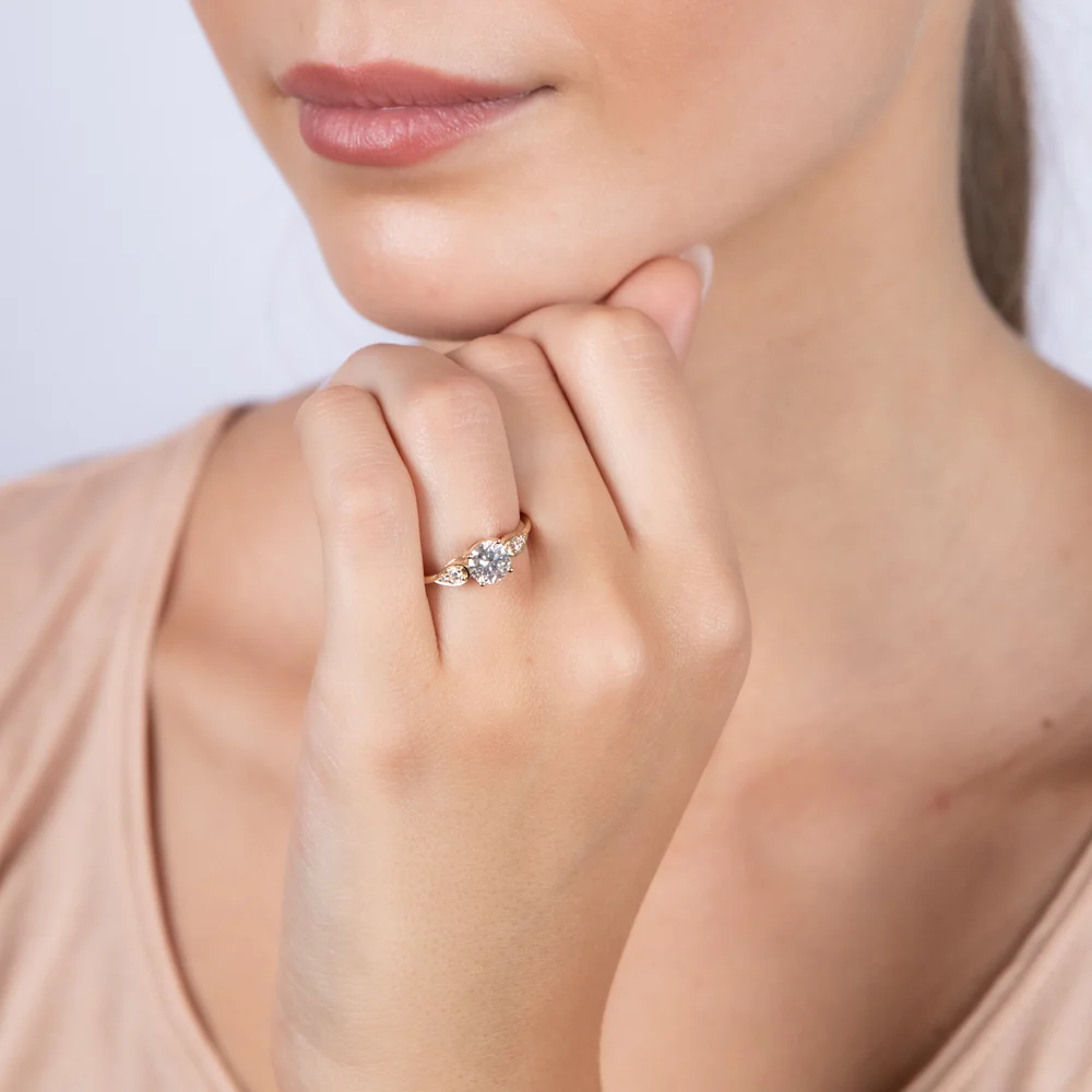 Luminesce Lab Grown 14ct Yellow Gold 1 Carat Diamond Solitaire Fancy Ring - Image 4