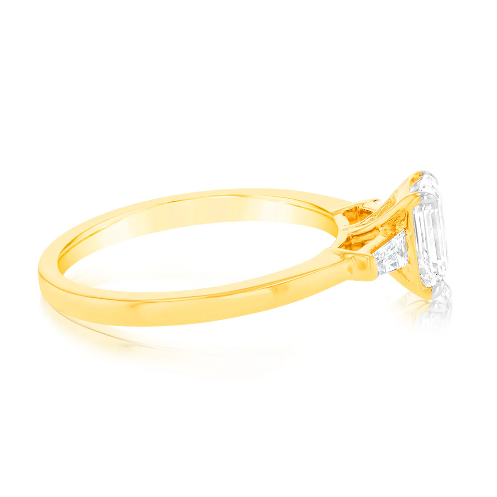 Luminesce Lab Grown 18ct Yellow Gold 1.1 Carat Emerald Diamond Ring - Image 2