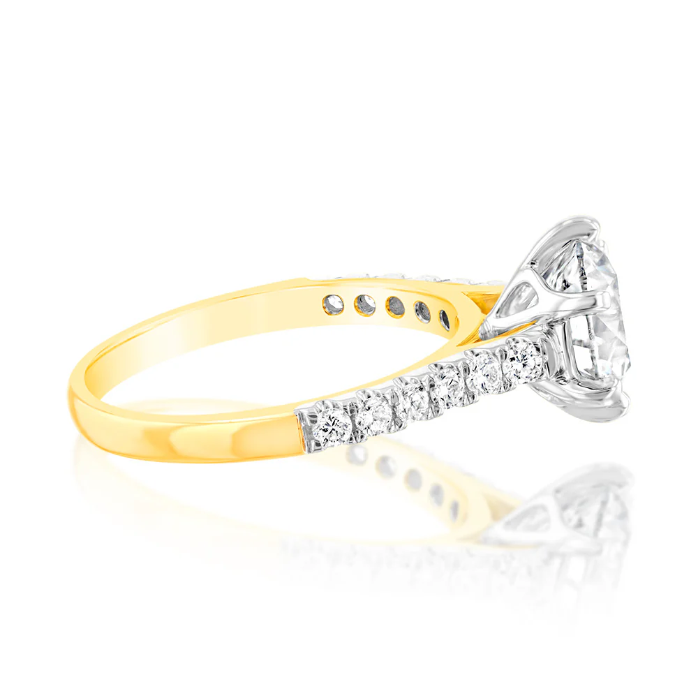 Luminesce Lab Grown 2.3 Carats Diamond Ring with 2 Carat Centre Diamond in 18ct Yellow Gold - Image 2