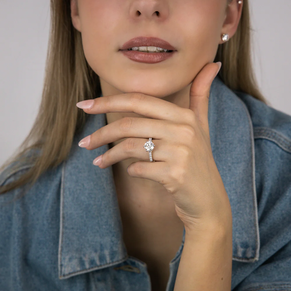 Luminesce Lab Grown 2.3 Carats Diamond Ring with 2 Carat Centre Diamond in 18ct Yellow Gold - Image 4