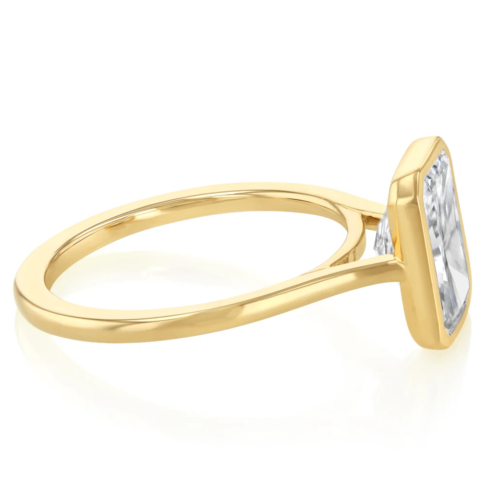 Luminesce Lab Grown 2.50 Carat Diamond Radiant Solitaire in 9ct Yellow Gold - Image 2
