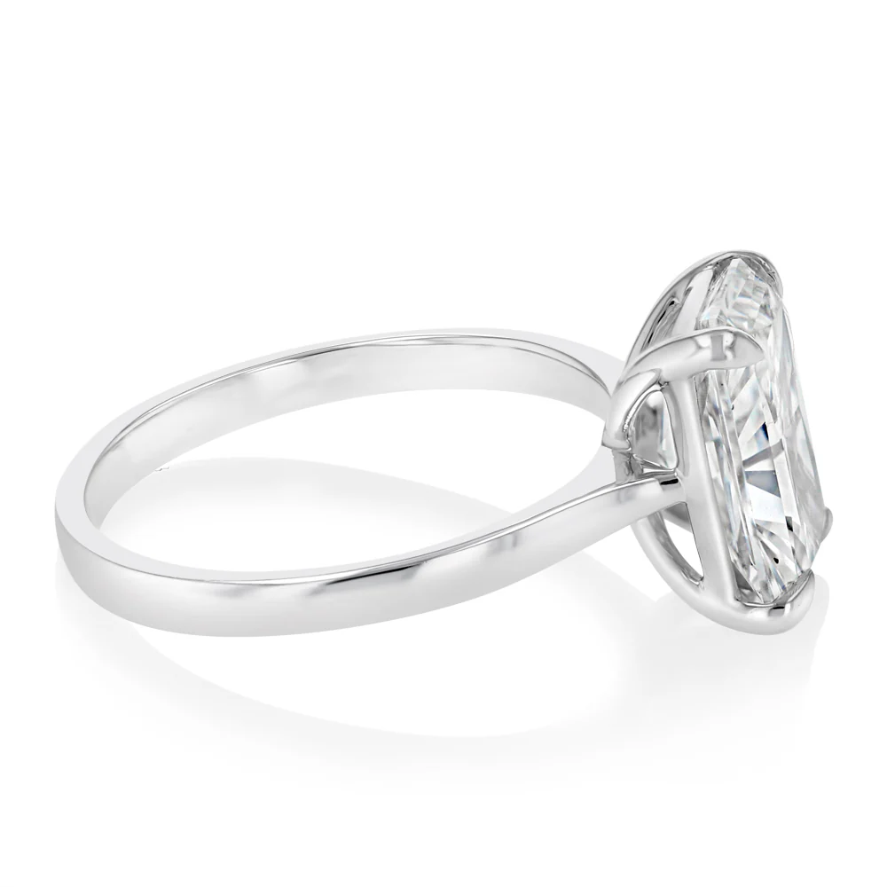 Luminesce Lab Grown 3 Carats Certified Radiant Diamond Solitaire Ring in 18ct White Gold - Image 2