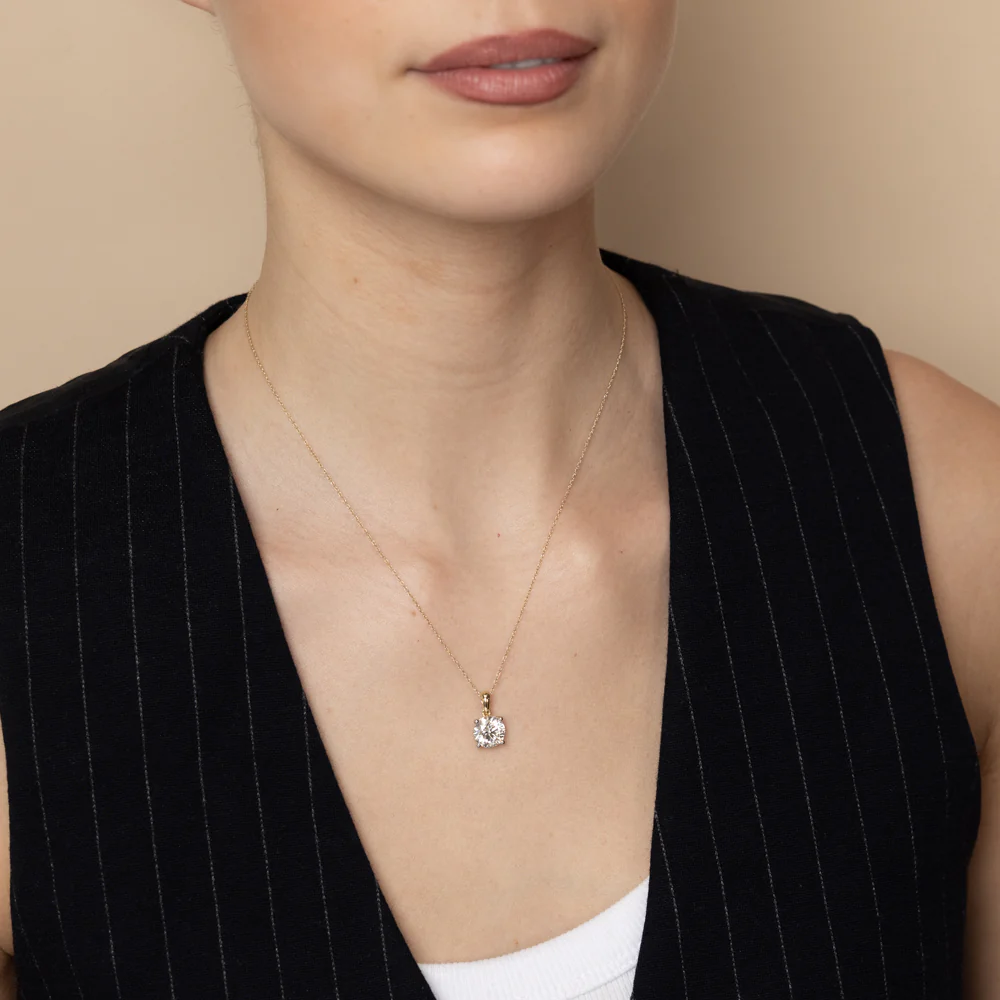 Luminesce Lab Grown 3 Carats Diamond Solitaire Pendant on Adjustable Chain in 9ct Yellow Gold - Image 3