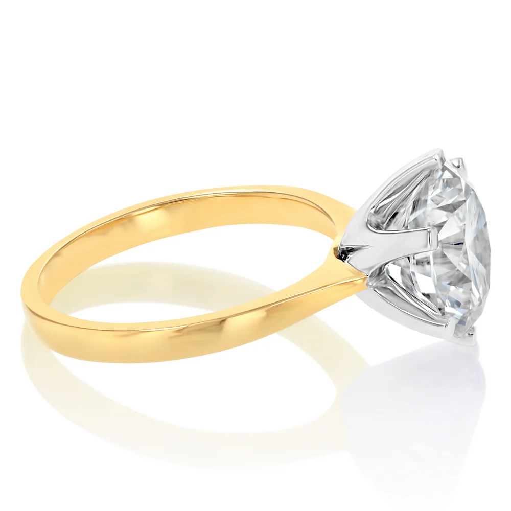 Luminesce Lab Grown 4 Carats Certified Diamond Solitaire Ring in 18ct Yellow Gold - Image 2