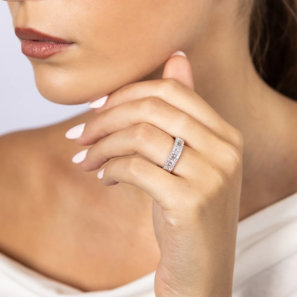 Luminesce Lab Grown 9ct White Gold 1/2 Carat Diamond Channel Set Ring with Baguette and Round Brilliant Diamonds - Image 4