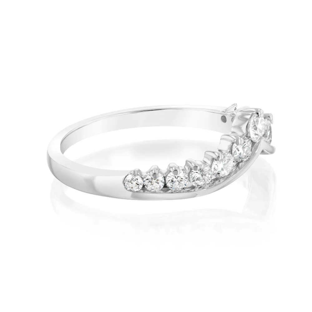 Luminesce Lab Grown 9ct White Gold 1/2 Carat Diamond Ring with 13 Brilliant Cut Diamonds - Image 2