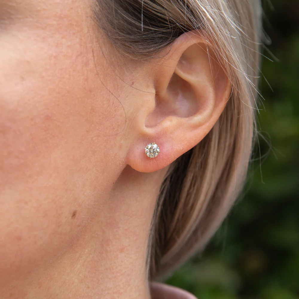 Luminesce Lab Grown Diamond TW=1 Carat Solitaire Stud Earrings in 14ct Yellow Gold - Image 3