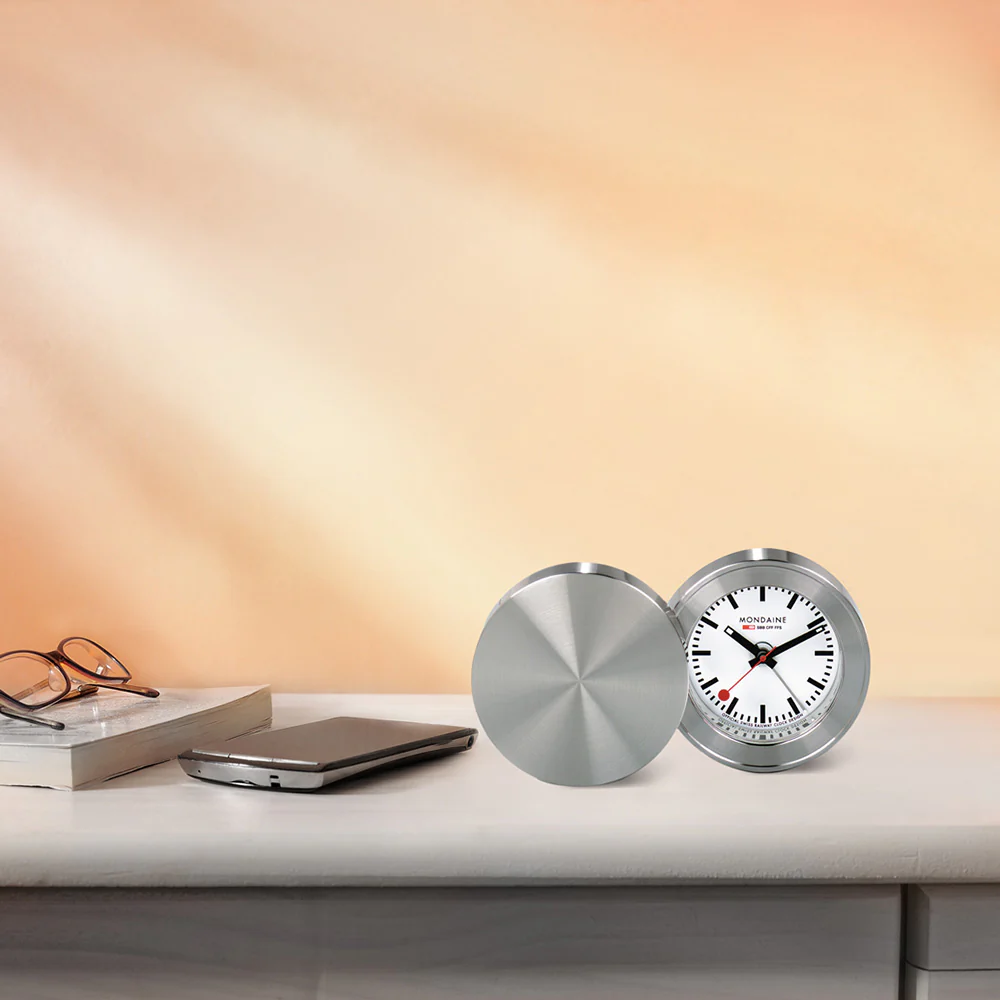 Mondaine MSM64410 Travel Alarm Clock - Image 3