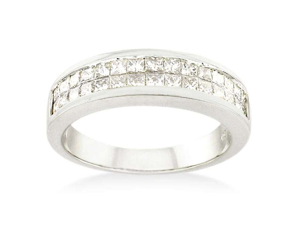 Princess Yasmine 18ct White Gold set with 3/4 carat of Diamonds