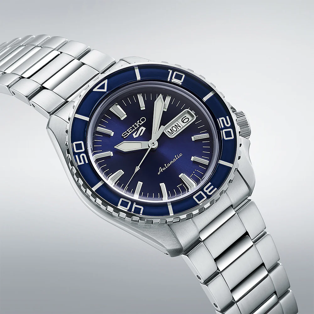 Seiko 5 SKX Suits Style SRPK97K - Image 2