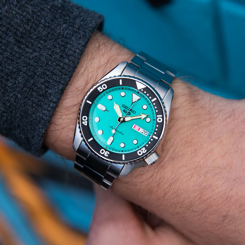 Seiko 5 Sports SKX Series SRPK33K Automatic - Image 2