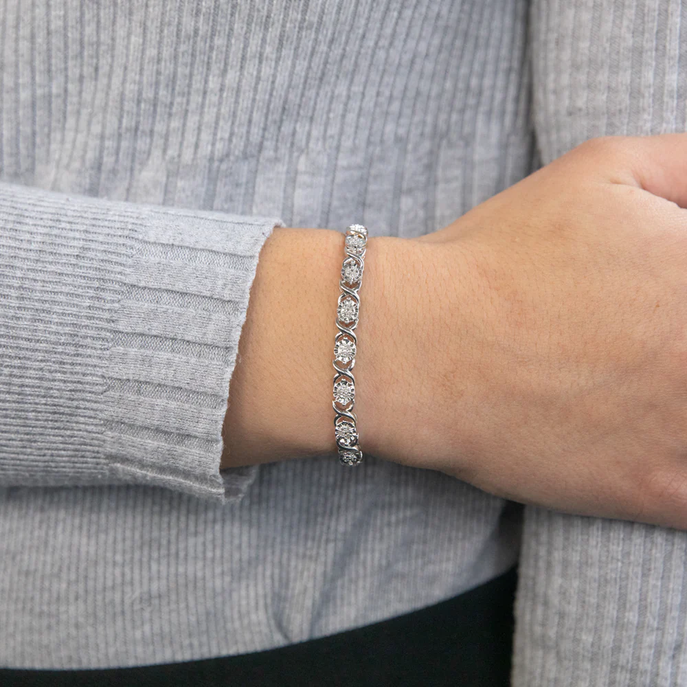 Sterling Silver 1/4 Carat Hugs and Kisses Diamond 18cm Bracelet - Image 3
