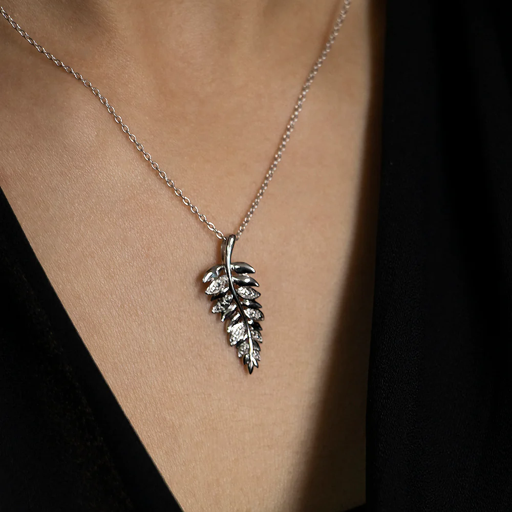 Sterling Silver 1 Diamond Leaf Pendant on 45cm Silver Chain - Image 2