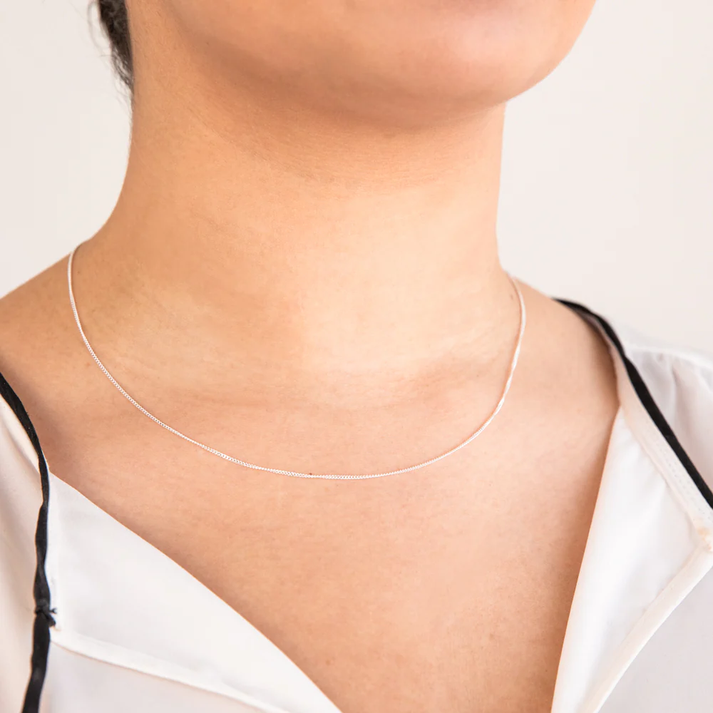 Sterling Silver 30 Gauge Curb Chain in 45cm - Image 3