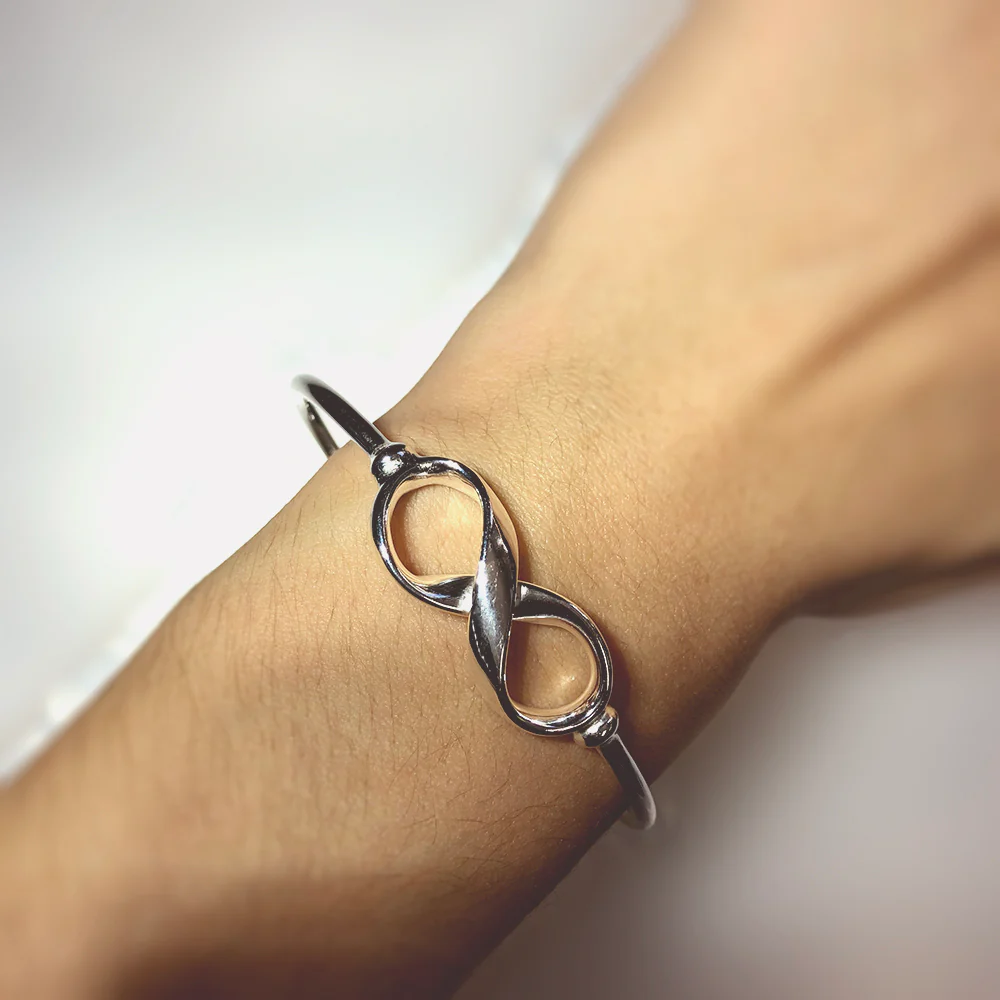 Sterling Silver 60mm Infinity Ball Torque Bangle - Image 3