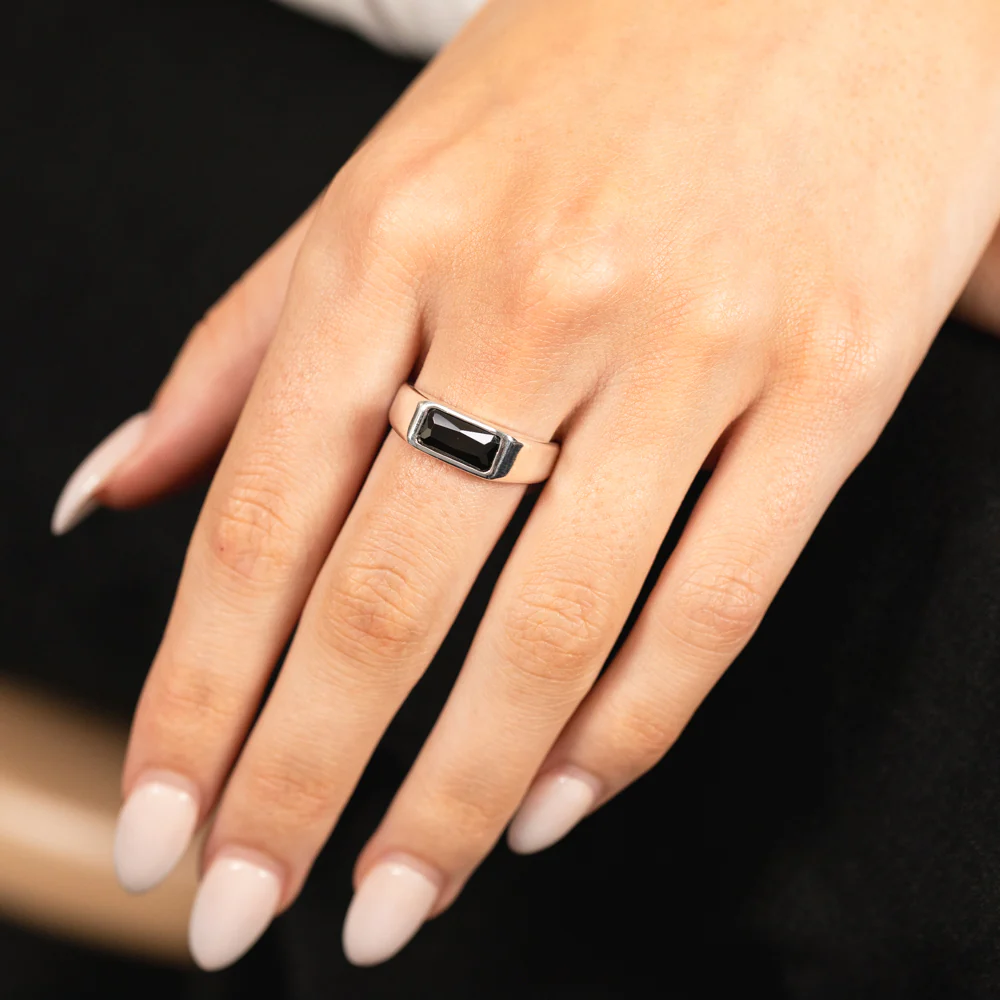 Sterling Silver Black Rectangle Cubic Zirconia Ring - Image 3