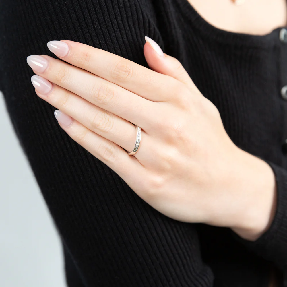 Sterling Silver Cubic Zirconia x8 Channel Set Ring - Image 3