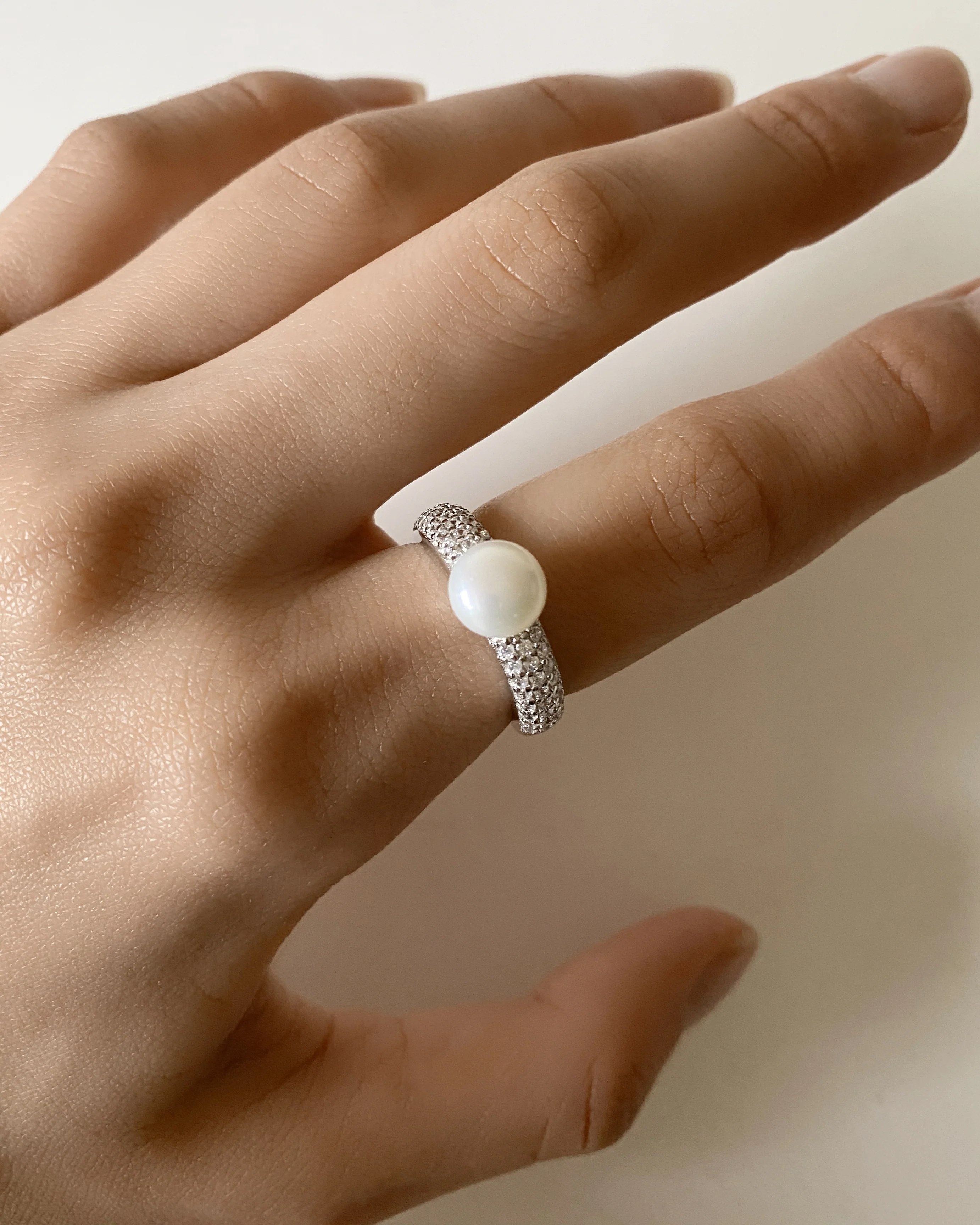 Sterling Silver Freshwater Pearl Cubic Zirconia Ring *No Resize* - Image 4