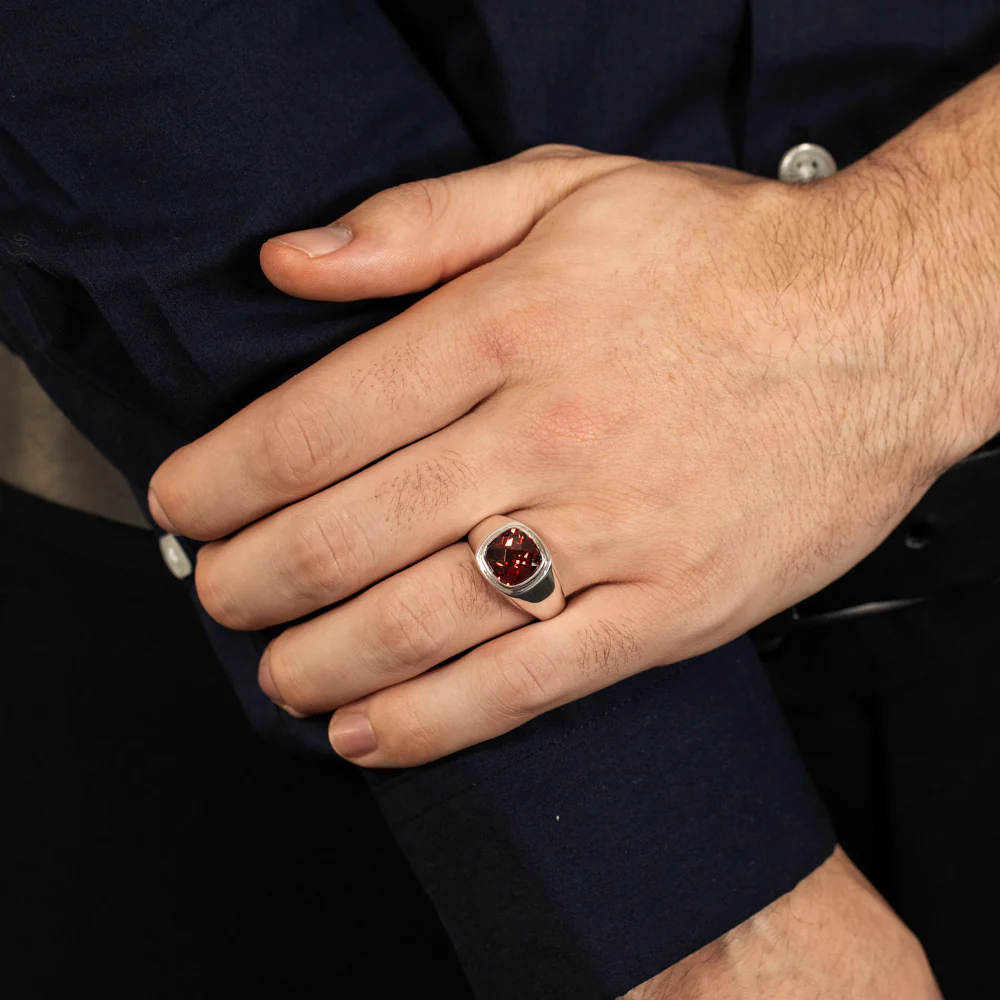 Sterling Silver Round Garnet Zirconia Ring - Image 3