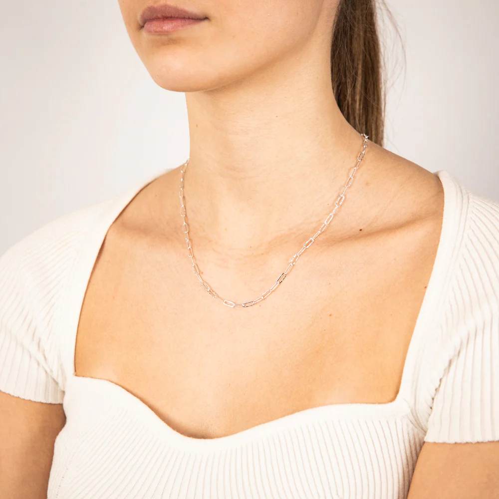 Sterling Silver Textured Paperclip 60 Gauge 45cm Chain - Image 3
