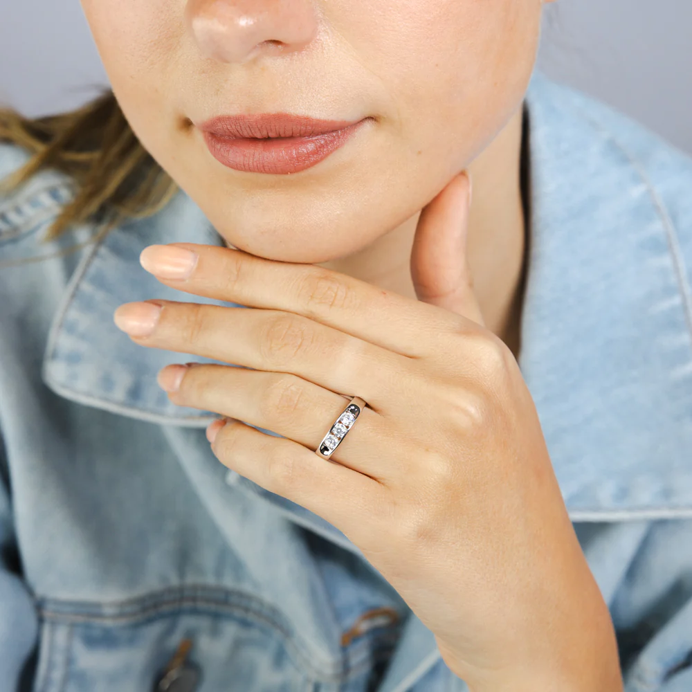 Sterling Silver White Cubic Zirconia Channel Ring - Image 3