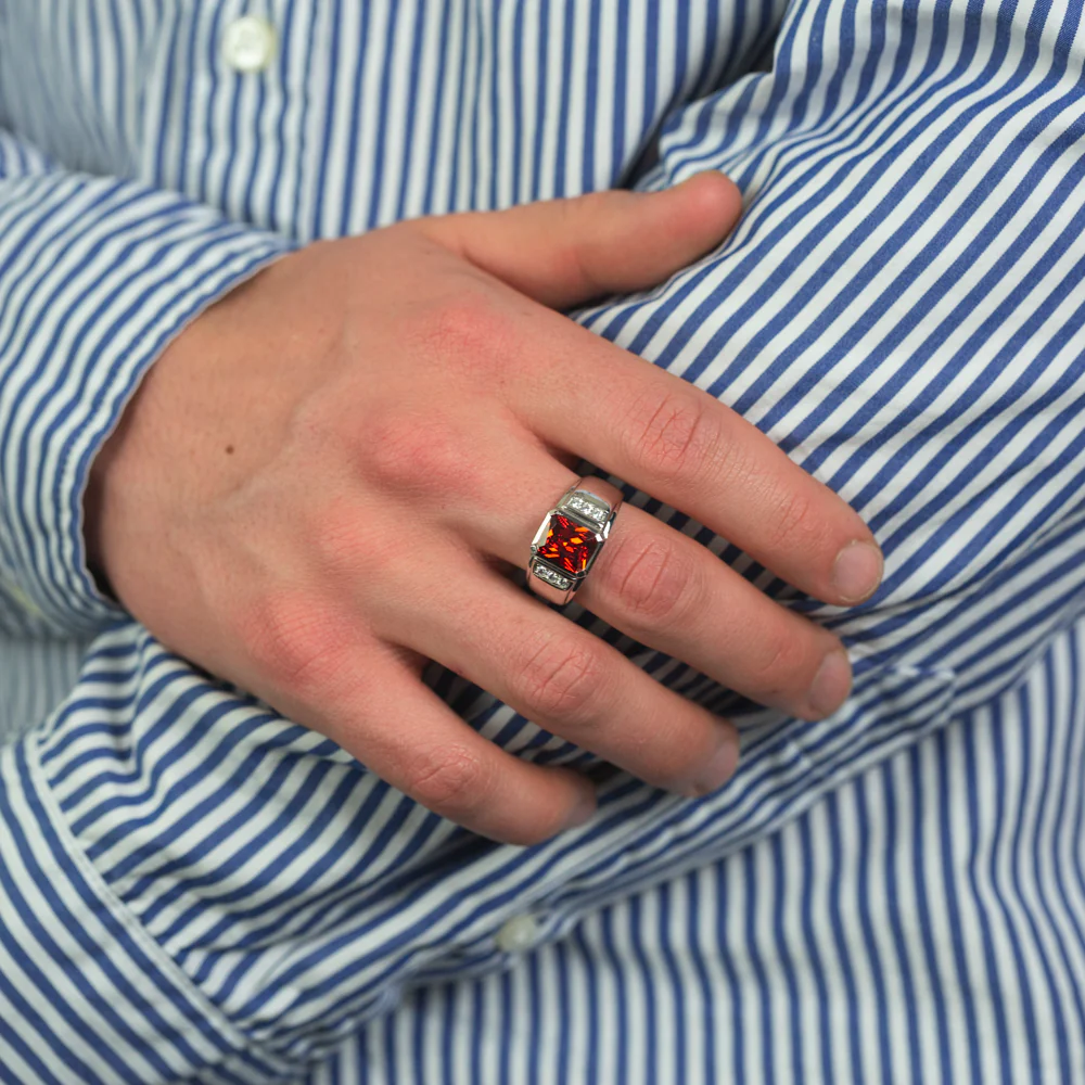 Sterling Silver Zirconia Gents Ring - Image 3