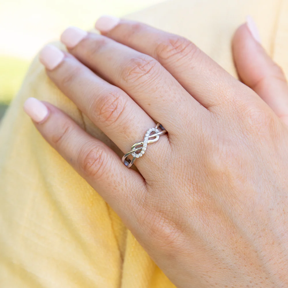 Sterling Silver Zirconia Infinity Weave Ring - Image 3