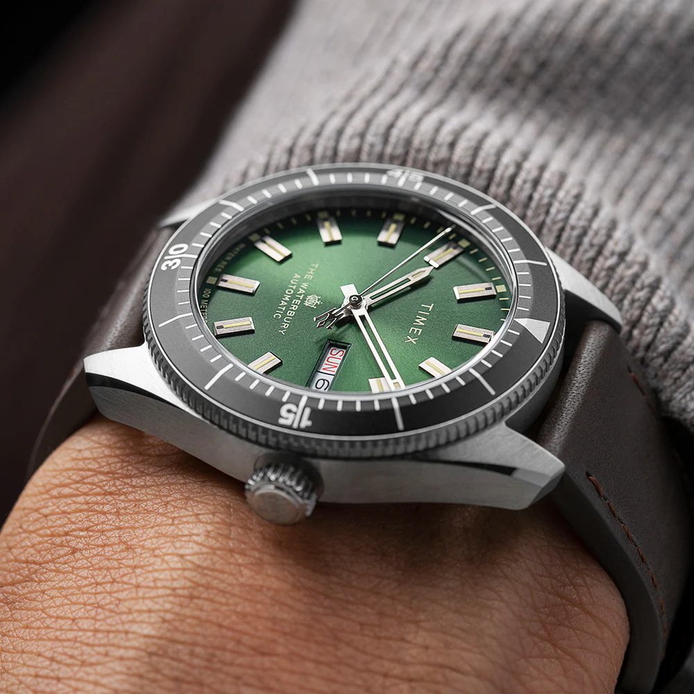 Timex TW2V24700 Waterbury Dive Automatic - Image 6