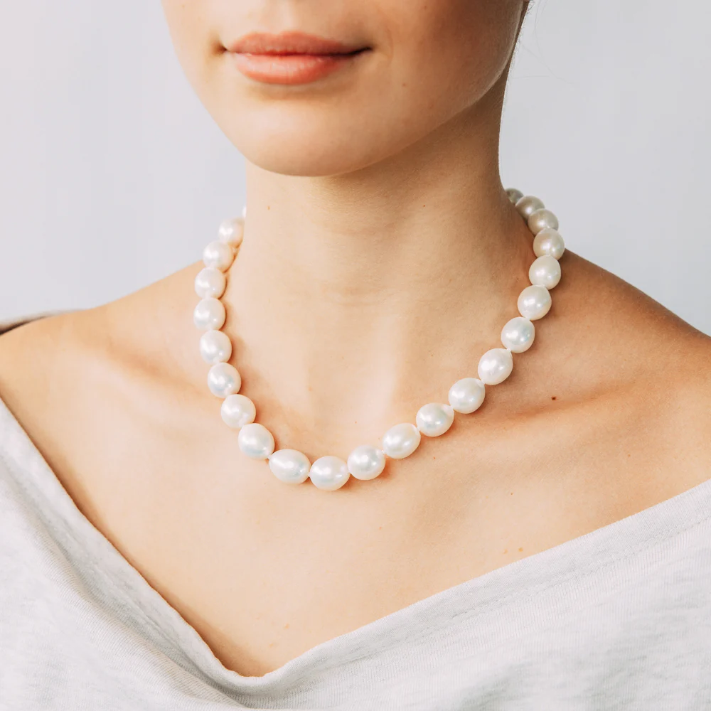White Baroque Freshwater Pearl 45cm Necklace in Sterling Silver - Image 3