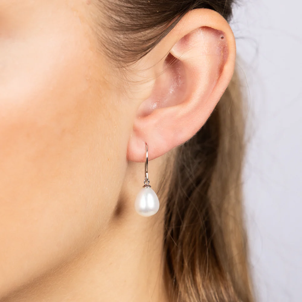 White Freshwater Pearl 9-10mm Drop Earrings - Image 3