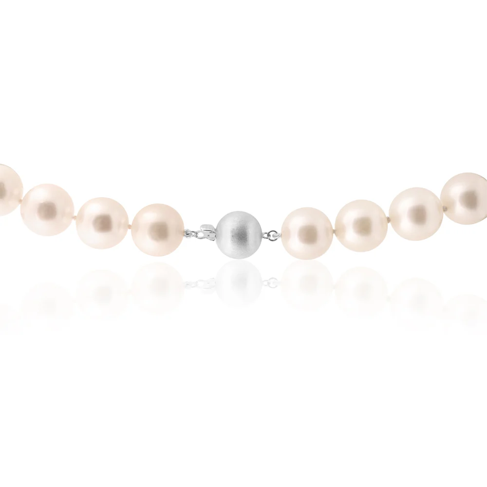 White South Sea 13-14mm Pearl Strand with 9ct White Gold Satin Clasp - Image 3