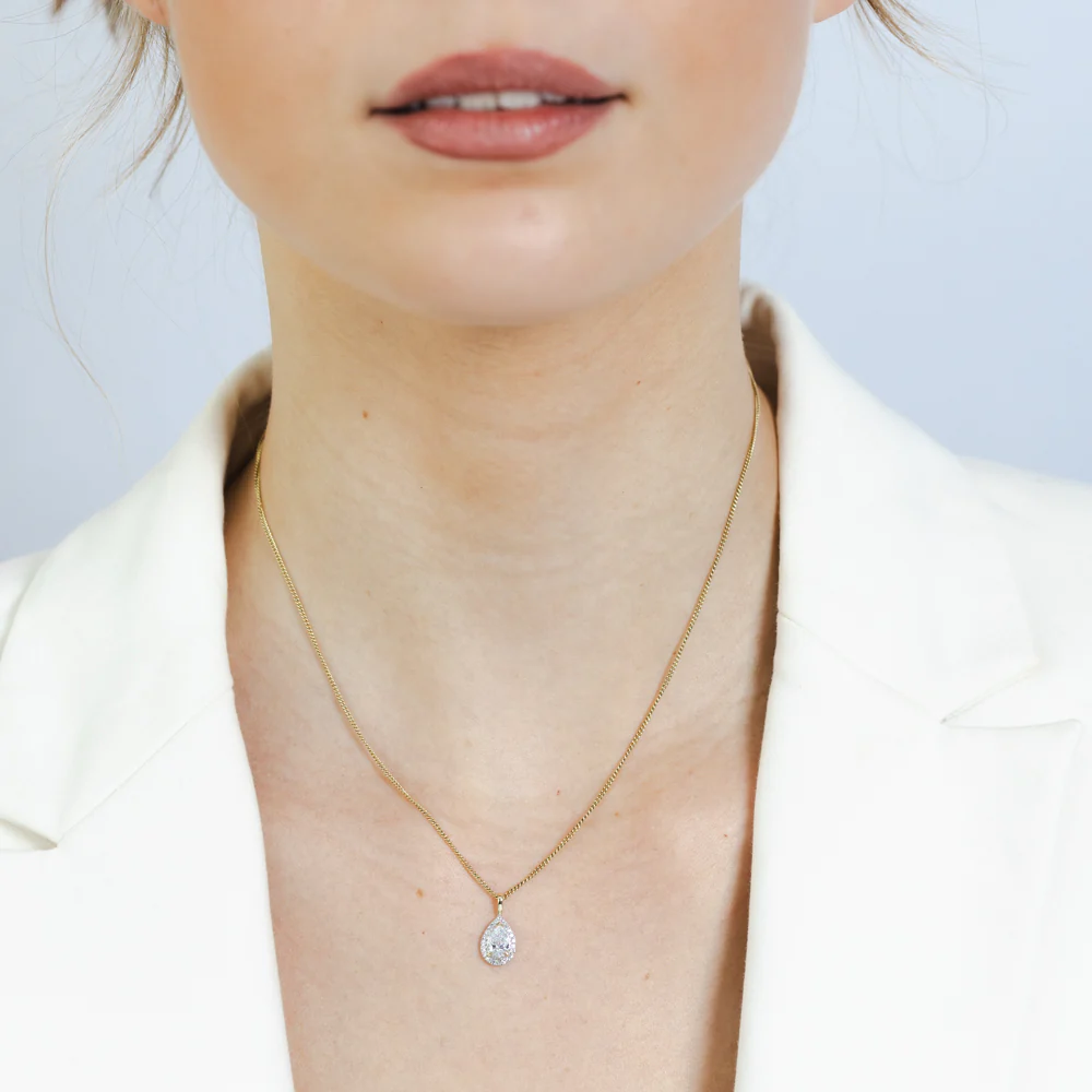 Zirconia Circle Pendant in 9ct Yellow Gold - Image 2